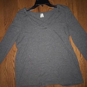 Gray long sleeve shirt